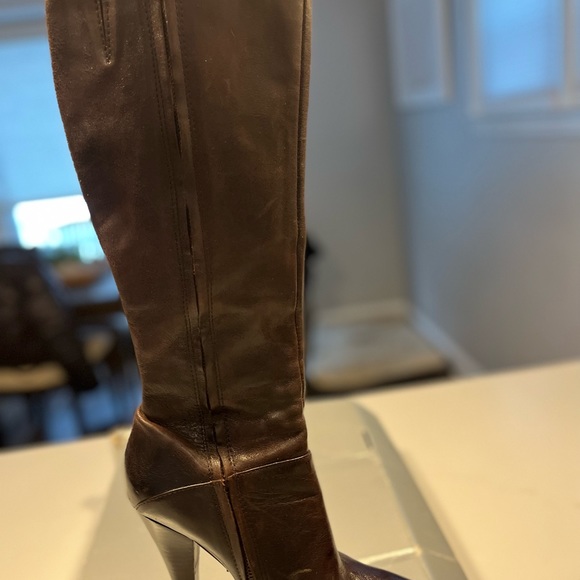 Women’s tall boots from Aldo. Dark brown/ burgundy size 9 - Picture 5 of 12